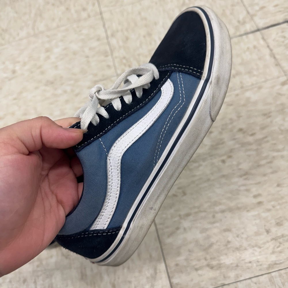vans - Picture 4 of 5